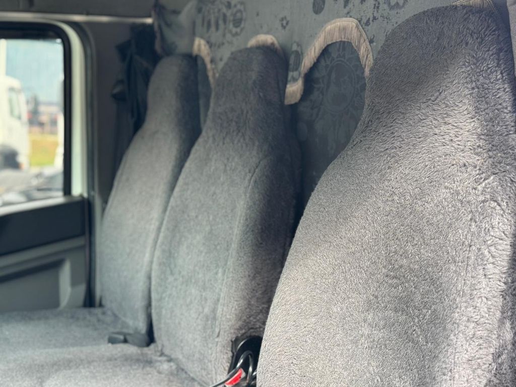 VOLKSWAGEN Delivery 9-170 – 4×2 de TB Trucks Caminhões no Paraná