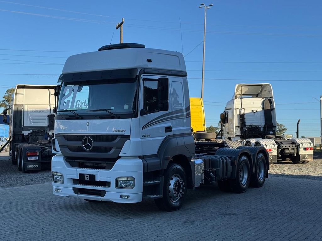MERCEDES-BENZ Axor 2644 – 6×4 de TB Trucks Caminhões no Paraná