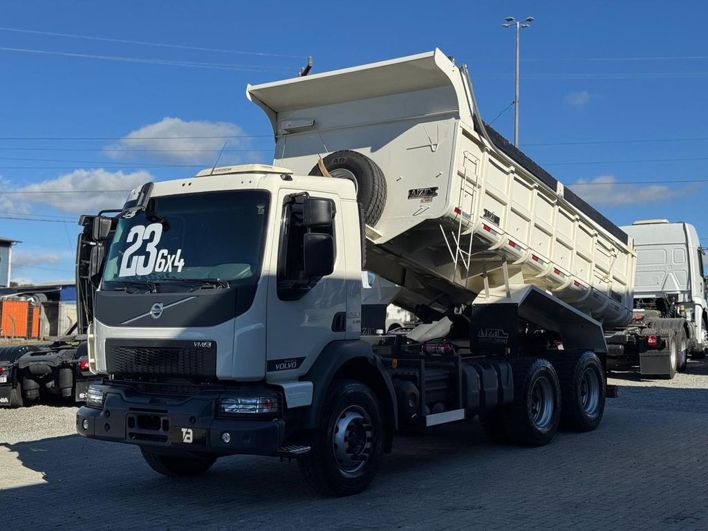 VOLVO VMX 290 – 6×4 de TB Trucks Caminhões no Paraná