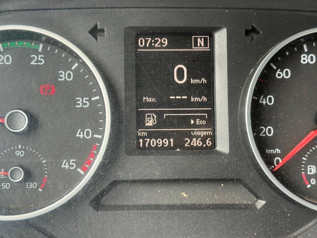 VOLKSWAGEN Delivery Express – 3/4 de TB Trucks Caminhões no Paraná