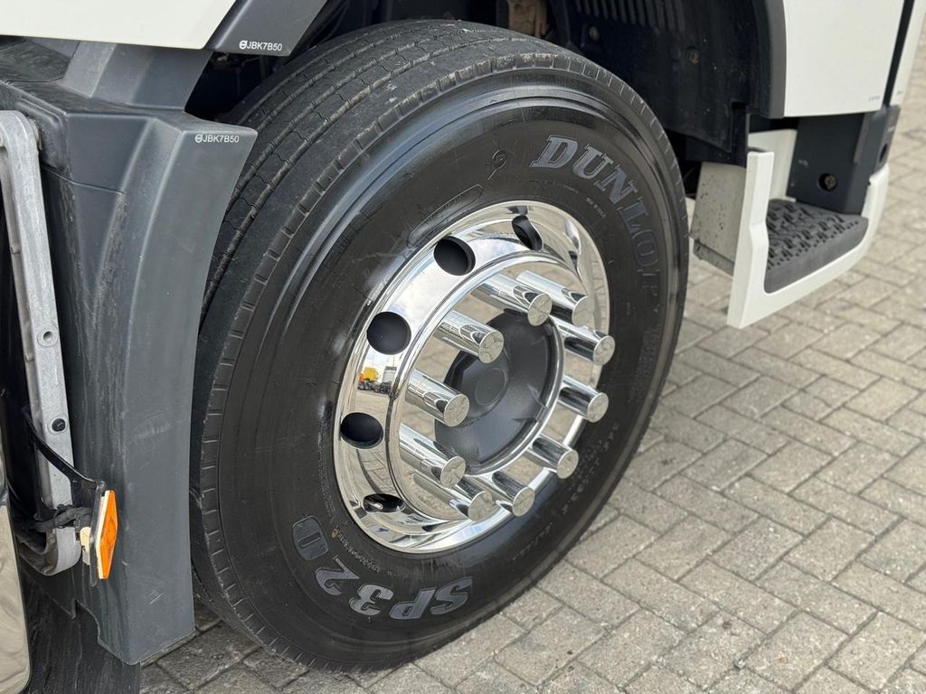 VOLVO FH-460 GLOBETROTTER – 6×2 de TB Trucks Caminhões no Paraná