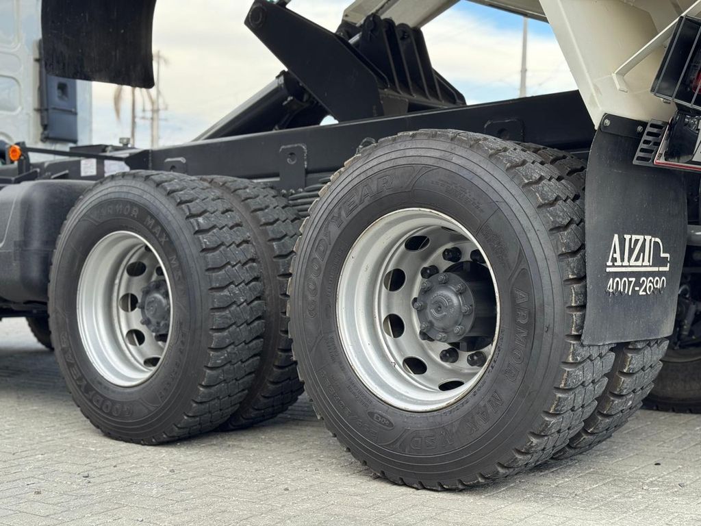 VOLVO VMX 290 – 6×4 de TB Trucks Caminhões no Paraná