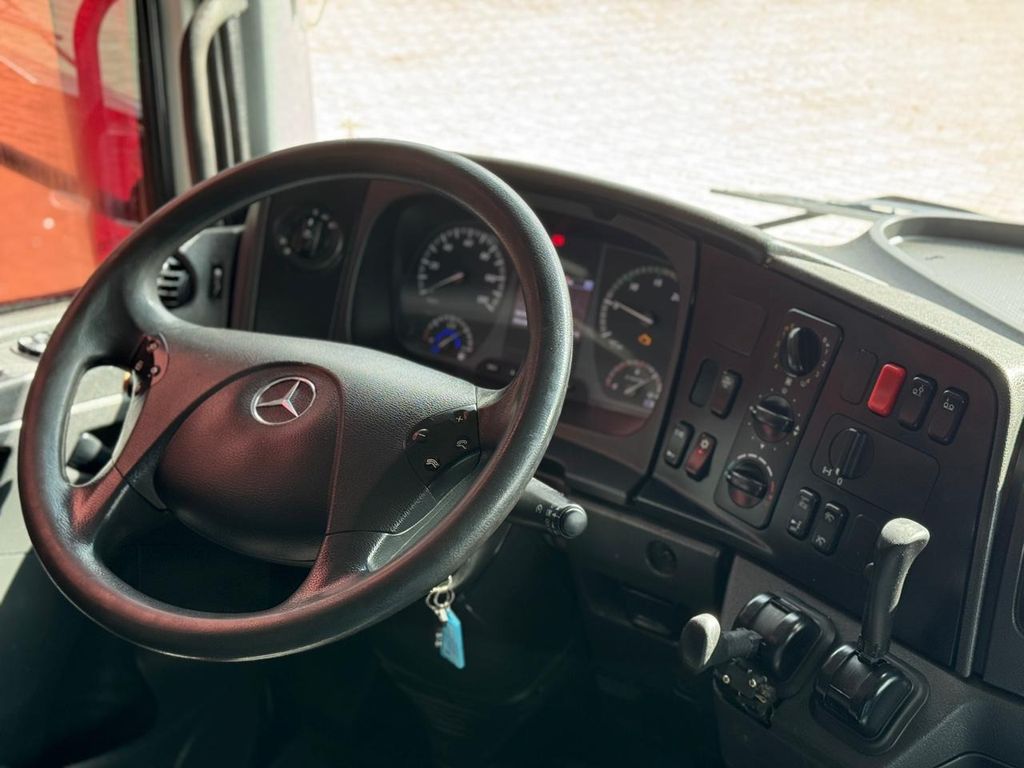 MERCEDES-BENZ Axor 2544 – 6×2 de TB Trucks Caminhões no Paraná