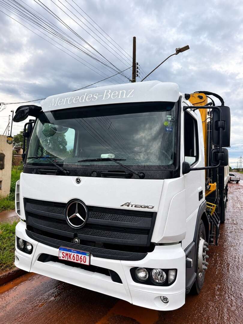 Caminhão MERCEDES BENZ MB 1719 Guincho Munck ANO 2026