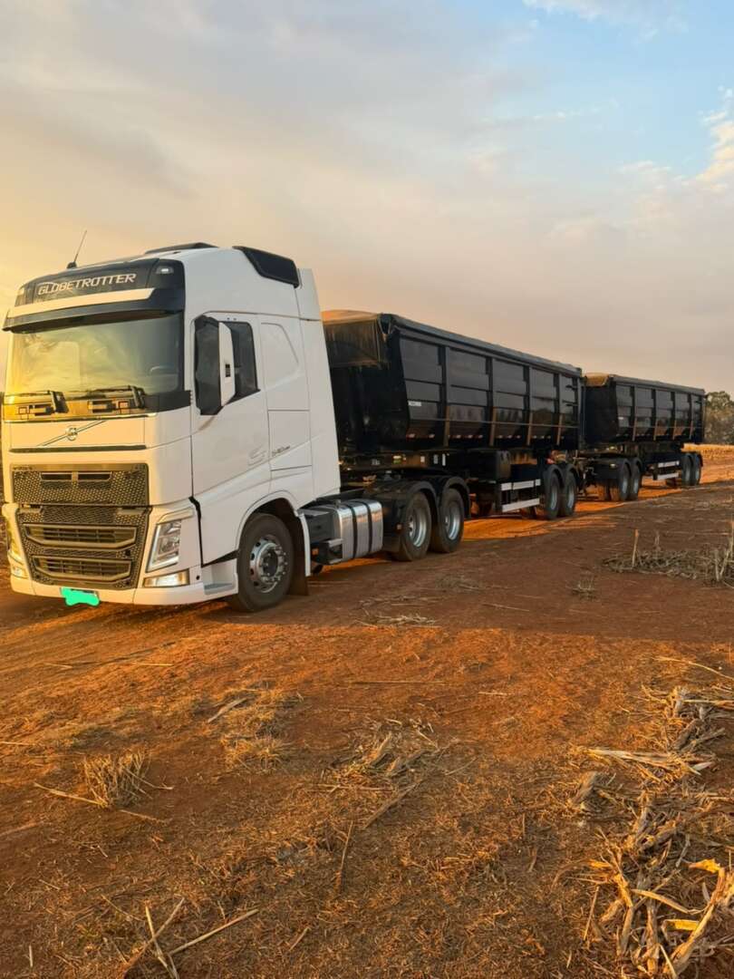 Caminhão VOLVO FH 540 Cavalo Mecânico ANO 2019 de Filipe Ribeiro no Goiás