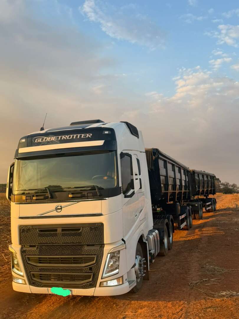 Caminhão VOLVO FH 540 Cavalo Mecânico ANO 2019 de Filipe Ribeiro no Goiás