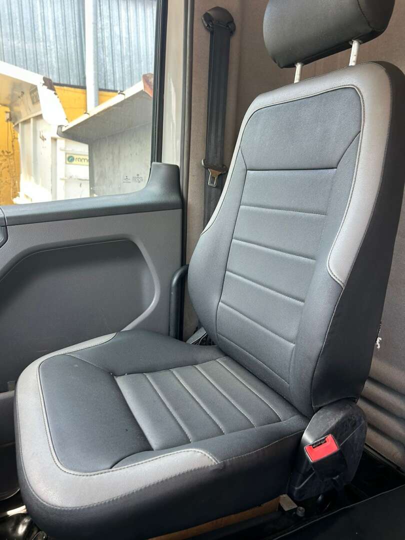 Caminhão VOLKSWAGEN VW 24330 Chassis ANO 2021 de Barella Caminhões em São Paulo