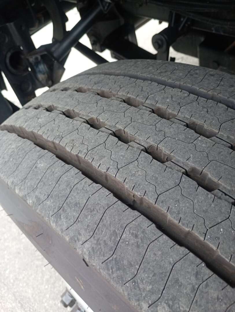 Caminhão VOLKSWAGEN VW 17330 Chassis ANO 2022 de Barella Caminhões em São Paulo