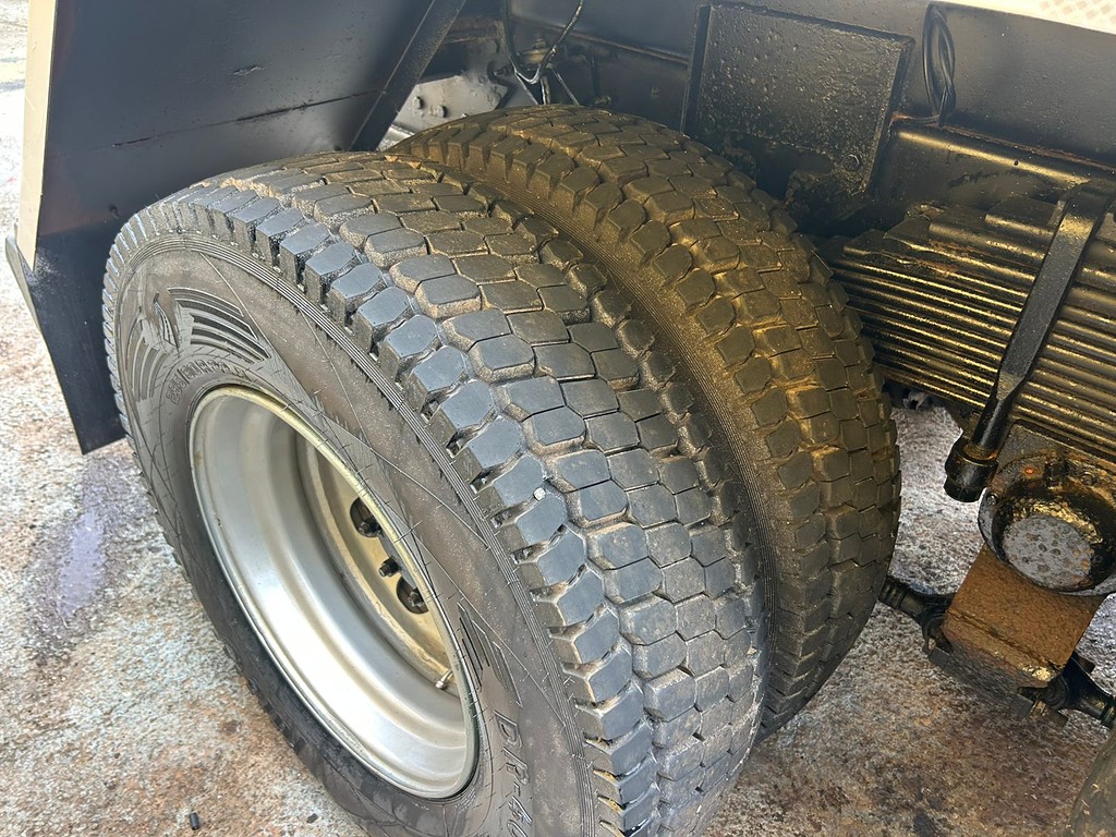 Caminhão FORD CARGO 3031 Caçamba Basculante ANO 2013 de Barella Caminhões em São Paulo