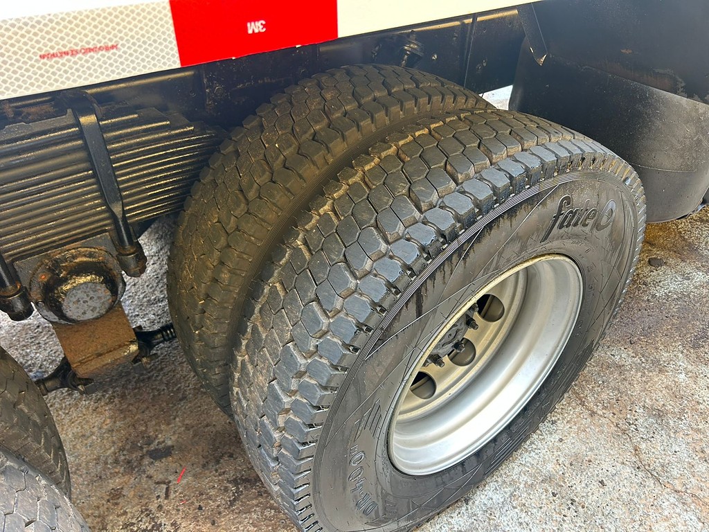 Caminhão FORD CARGO 3031 Caçamba Basculante ANO 2013 de Barella Caminhões em São Paulo