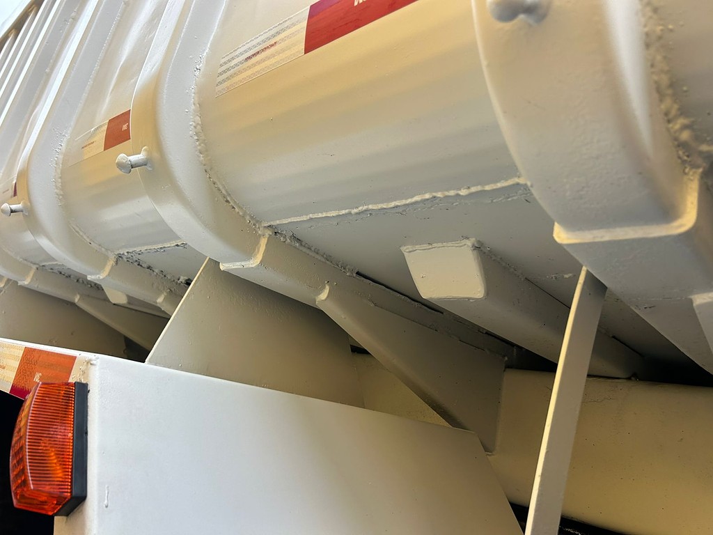 Caminhão FORD CARGO 3031 Caçamba Basculante ANO 2013 de Barella Caminhões em São Paulo