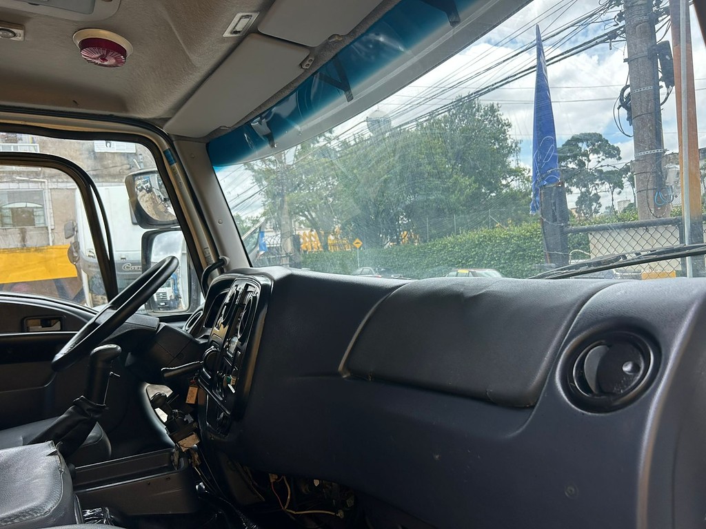 Caminhão FORD CARGO 3031 Caçamba Basculante ANO 2013 de Barella Caminhões em São Paulo