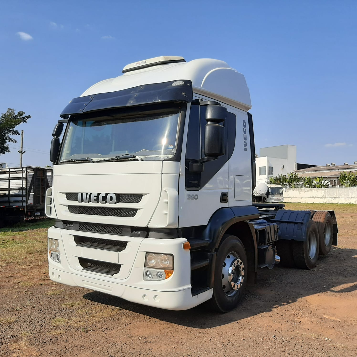 CAVALO MECÂNICO IVECO STRALIS 380 2008/2008 de MegaTruck MS no Mato Grosso do Sul