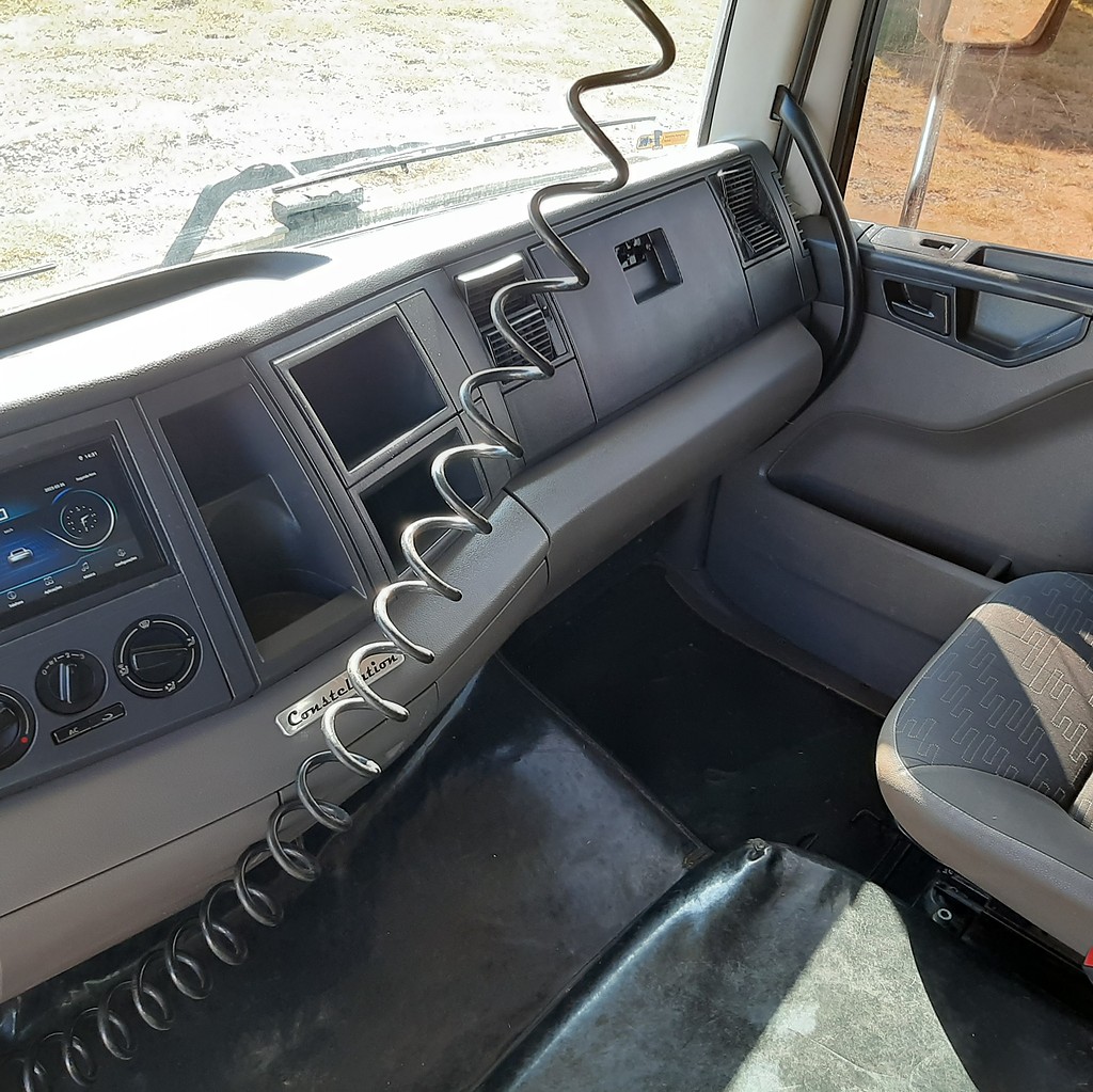 Caminhão VOLKSWAGEN VW 24280 Chassis ANO 2014 de MegaTruck MS no Mato Grosso do Sul