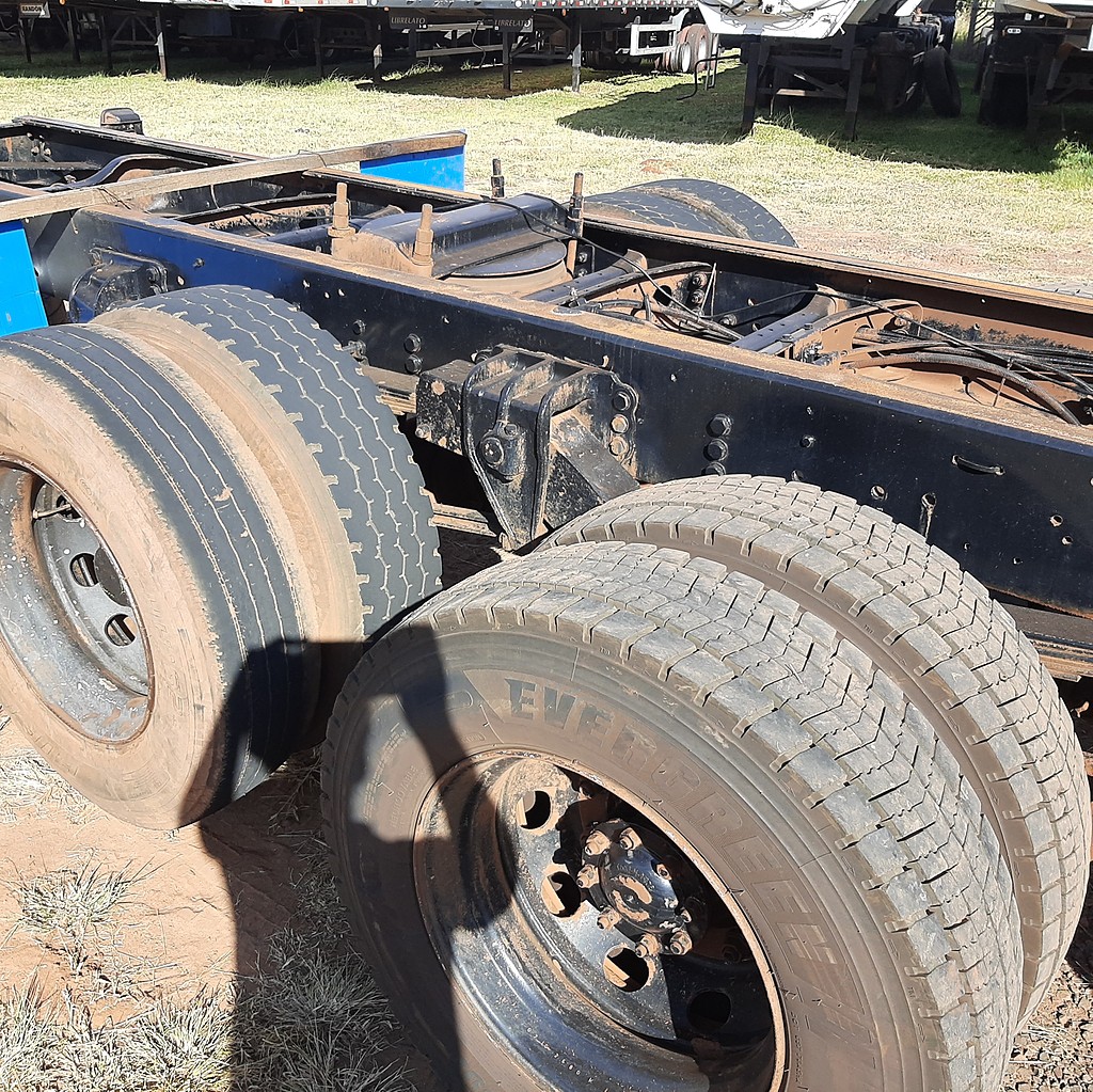 Caminhão VOLKSWAGEN VW 24280 Chassis ANO 2014 de MegaTruck MS no Mato Grosso do Sul