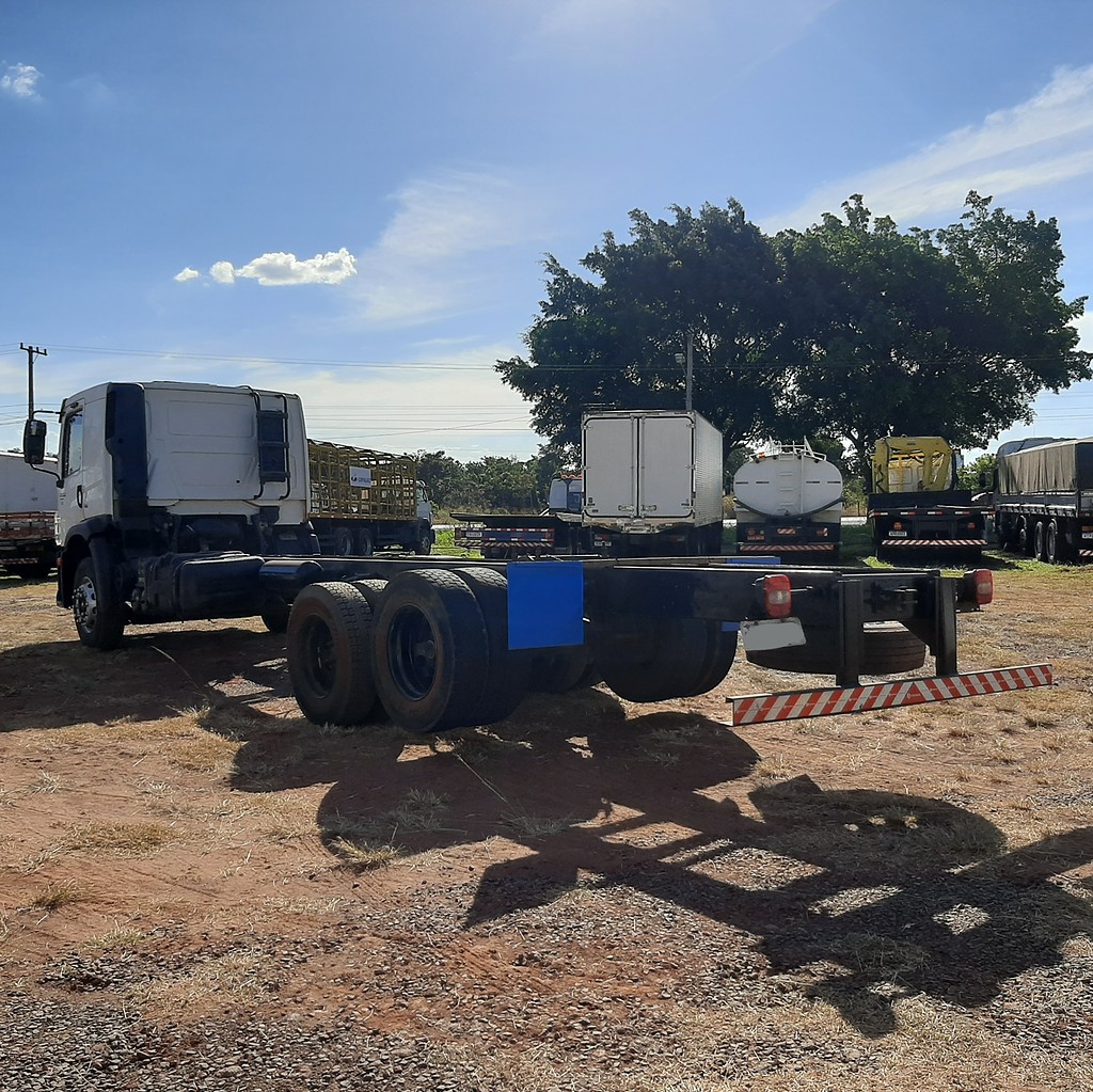 Caminhão VOLKSWAGEN VW 24280 Chassis ANO 2014 de MegaTruck MS no Mato Grosso do Sul