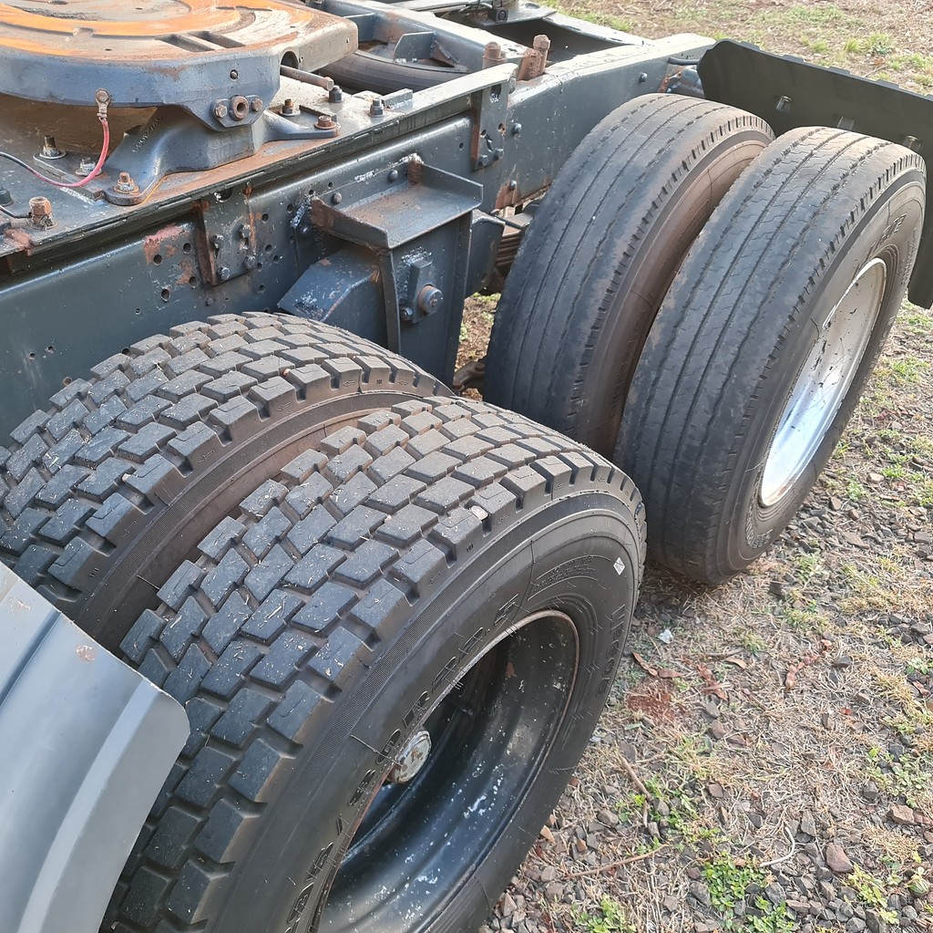 Caminhão SCANIA 113 360 Cavalo Mecânico ANO 1996 de MegaTruck MS no Mato Grosso do Sul