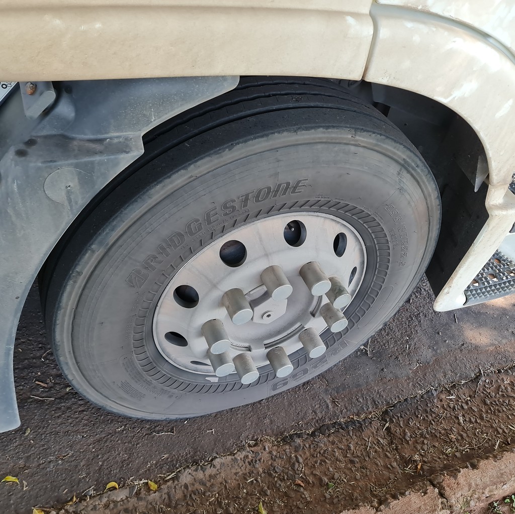 Caminhão IVECO STRALIS 560 Baú Refrigerado ANO 2018 de MegaTruck MS no Mato Grosso do Sul