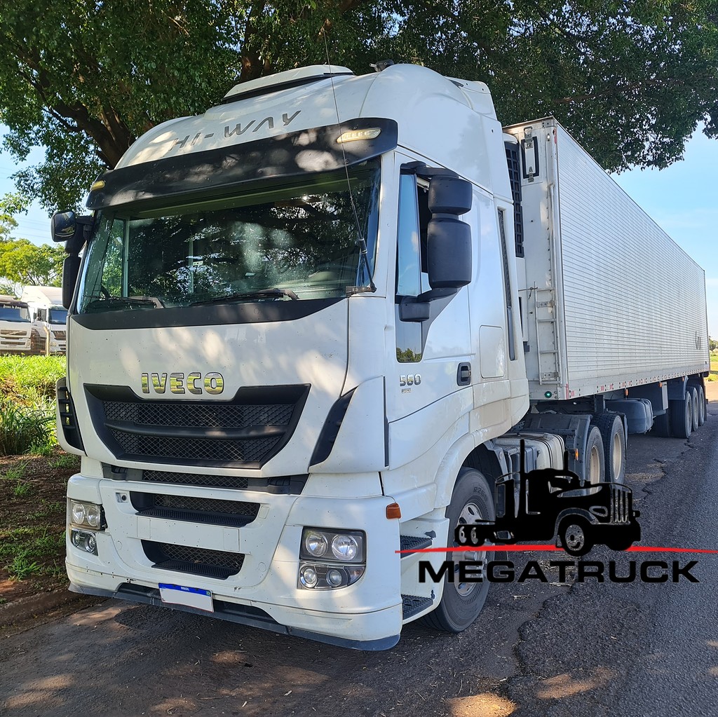 Caminhão IVECO STRALIS 560 Baú Refrigerado ANO 2018 de MegaTruck MS no Mato Grosso do Sul