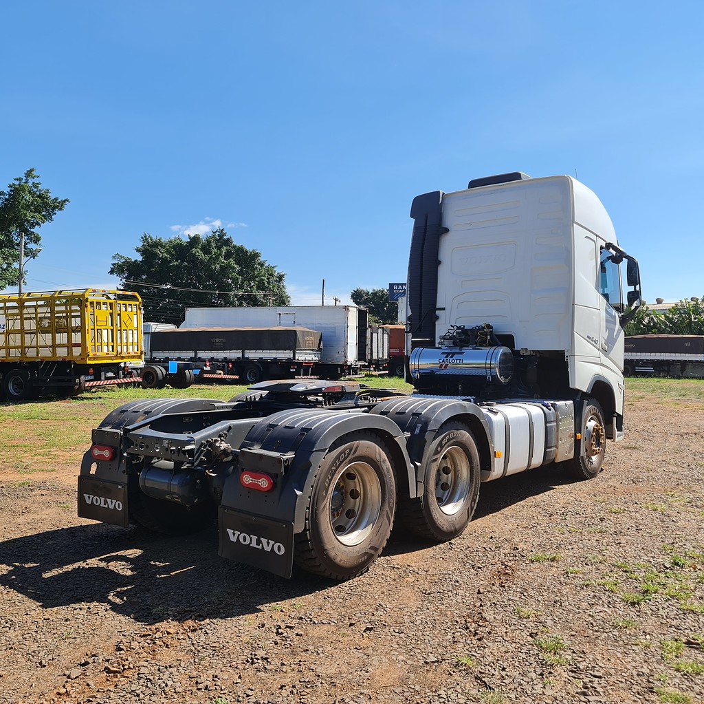 Caminhão VOLVO FH 540 Cavalo Mecânico ANO 2022 de MegaTruck MS no Mato Grosso do Sul