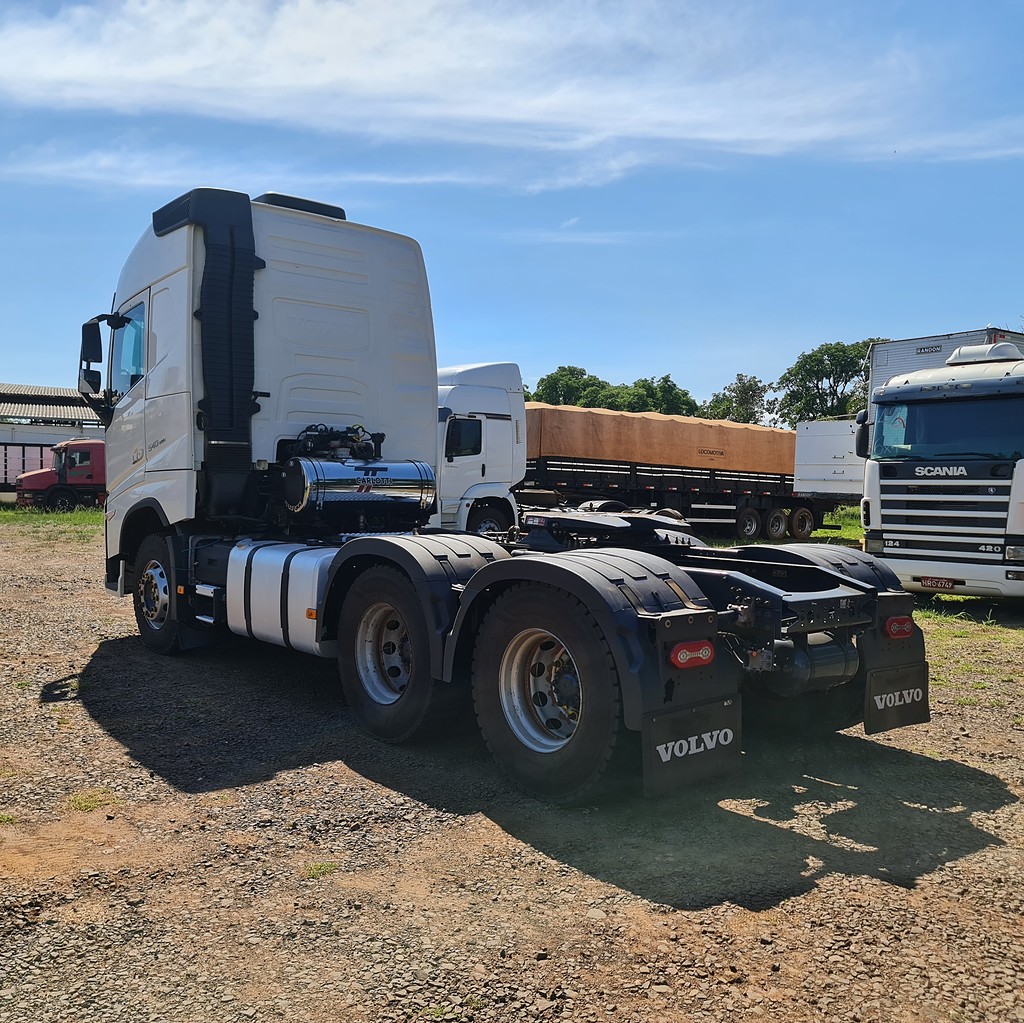 Caminhão VOLVO FH 540 Cavalo Mecânico ANO 2022 de MegaTruck MS no Mato Grosso do Sul
