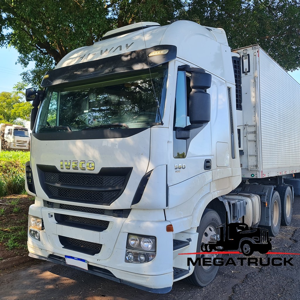 Caminhão IVECO STRALIS 560 Baú Refrigerado ANO 2018 de MegaTruck MS no Mato Grosso do Sul