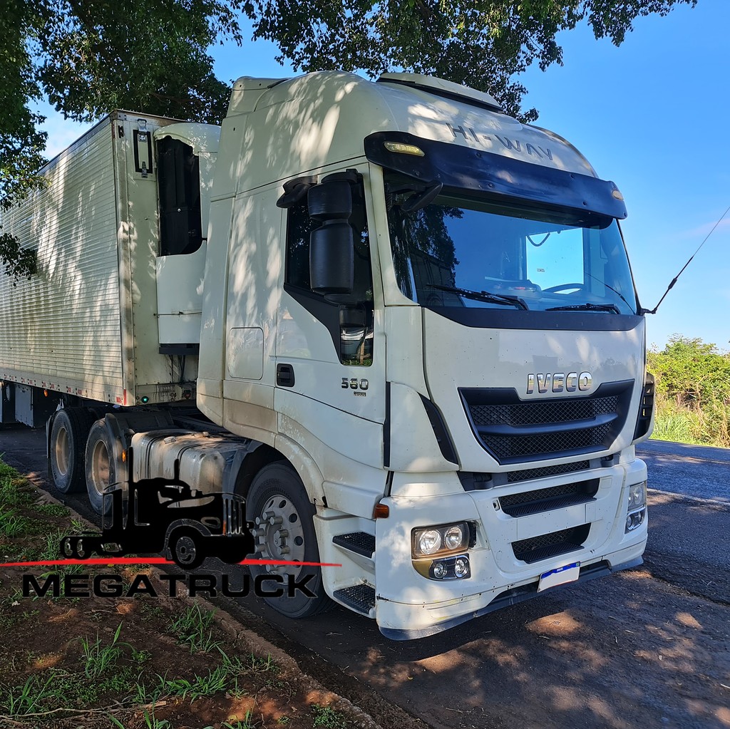 Caminhão IVECO STRALIS 560 Baú Refrigerado ANO 2018 de MegaTruck MS no Mato Grosso do Sul