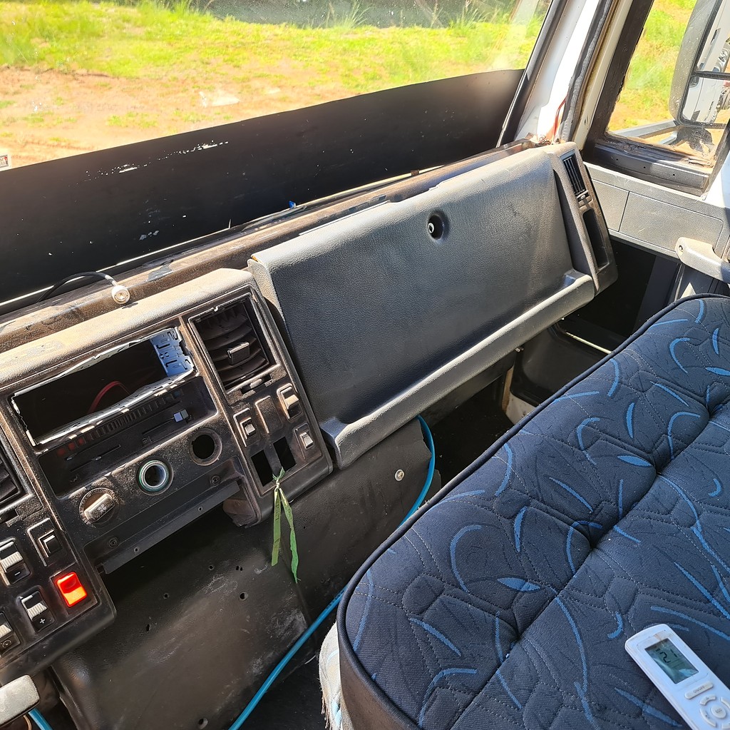 Caminhão FORD CARGO 4532 Chassis ANO 2010 de MegaTruck MS no Mato Grosso do Sul