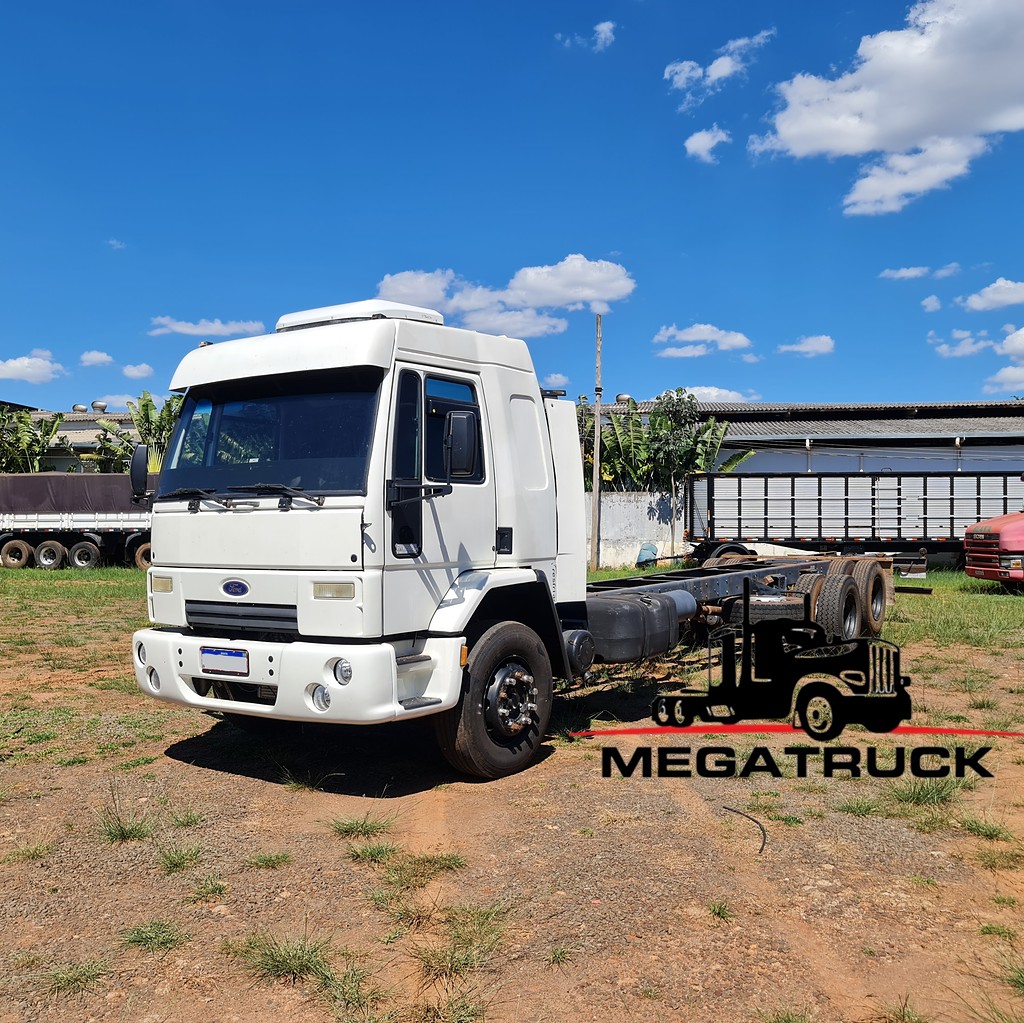 Caminhão FORD CARGO 4532 Chassis ANO 2010 de MegaTruck MS no Mato Grosso do Sul