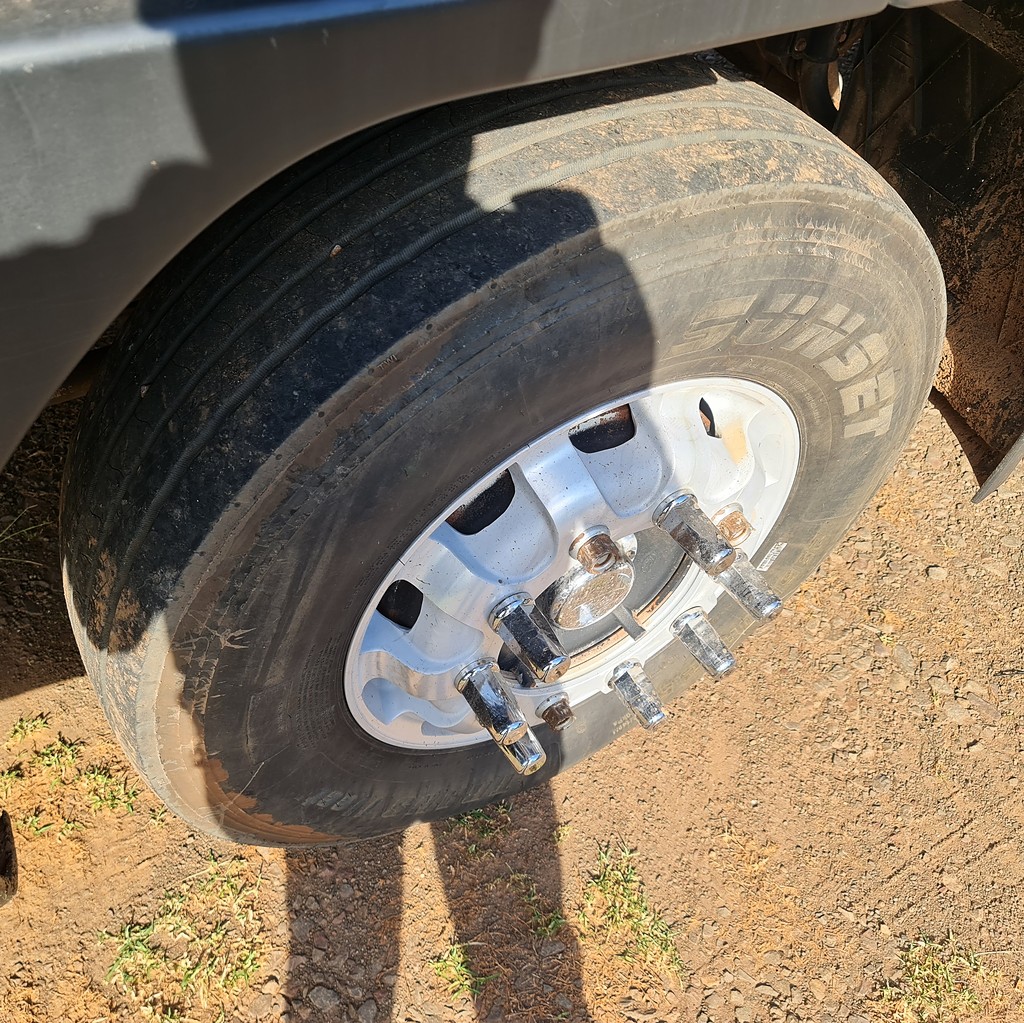 Caminhão FORD CARGO 2842 Cavalo Mecânico ANO 2014 de MegaTruck MS no Mato Grosso do Sul