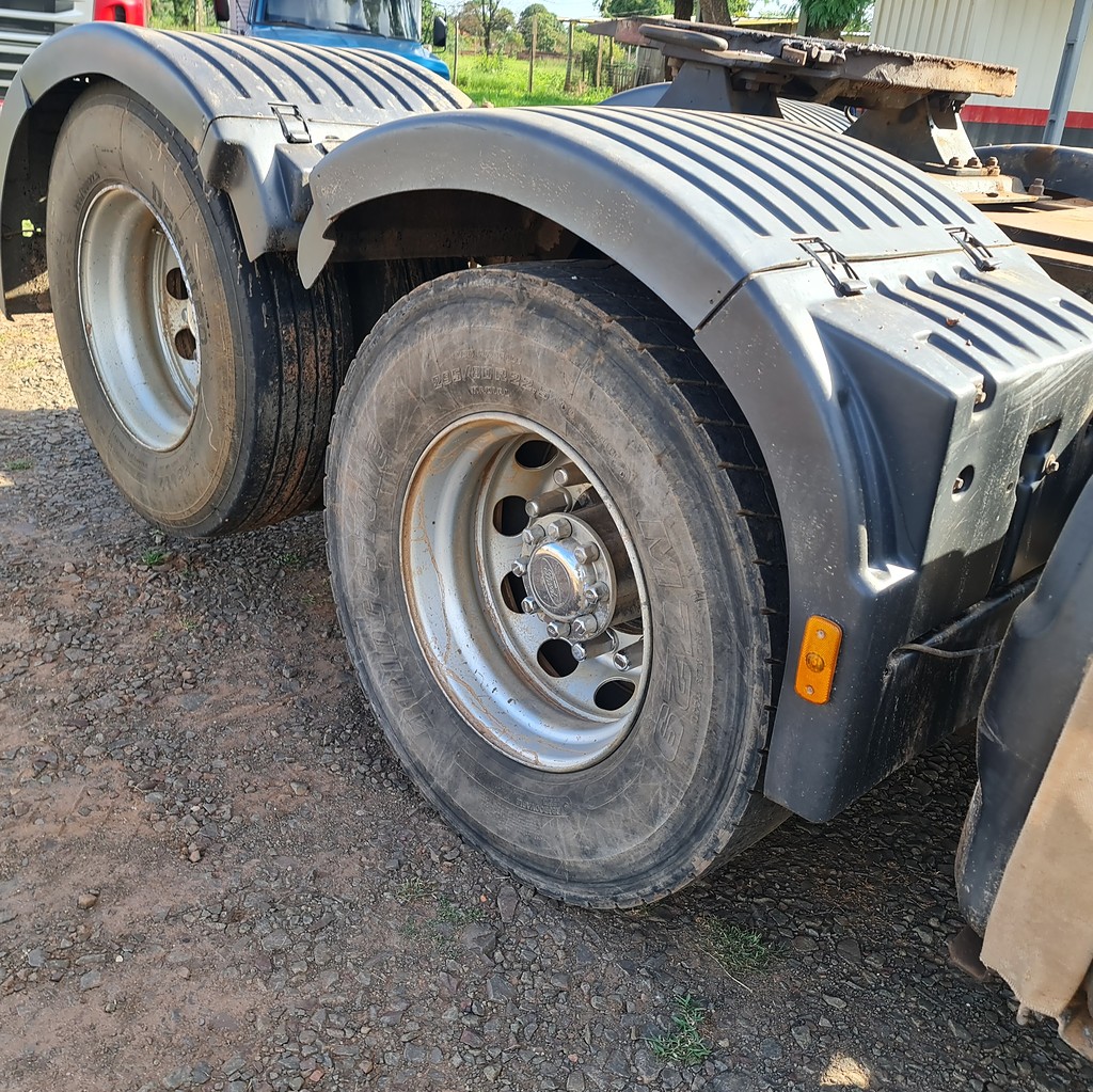 Caminhão FORD CARGO 2842 Cavalo Mecânico ANO 2014 de MegaTruck MS no Mato Grosso do Sul