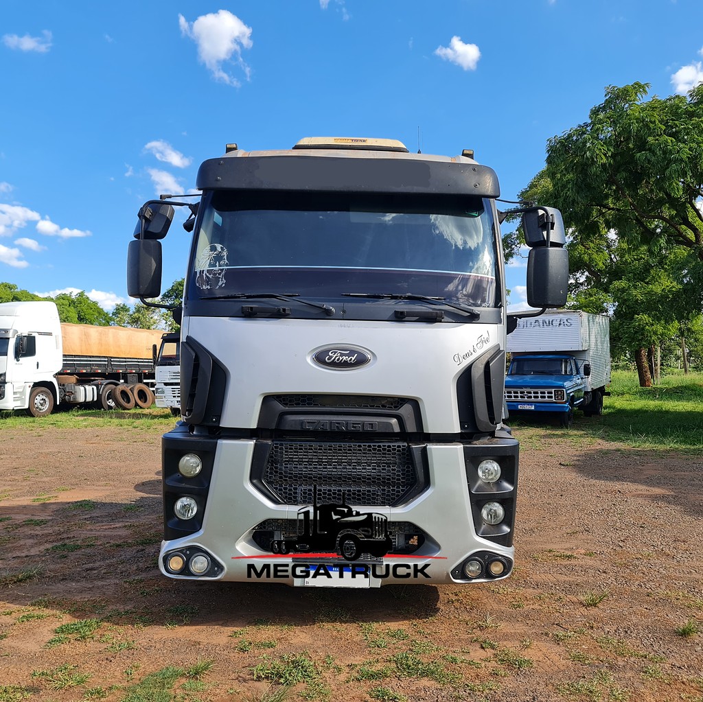 Caminhão FORD CARGO 2842 Cavalo Mecânico ANO 2014 de MegaTruck MS no Mato Grosso do Sul