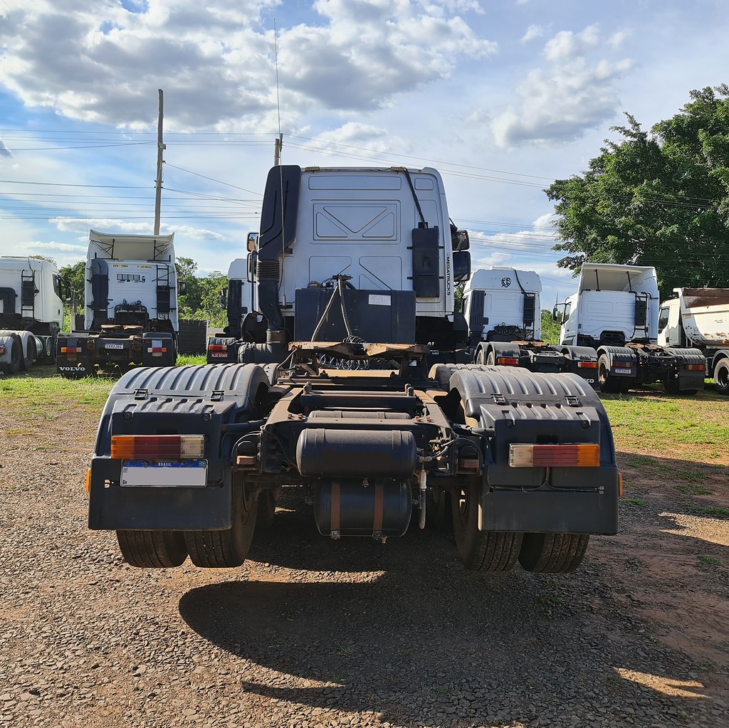 Caminhão FORD CARGO 2842 Cavalo Mecânico ANO 2014 de MegaTruck MS no Mato Grosso do Sul