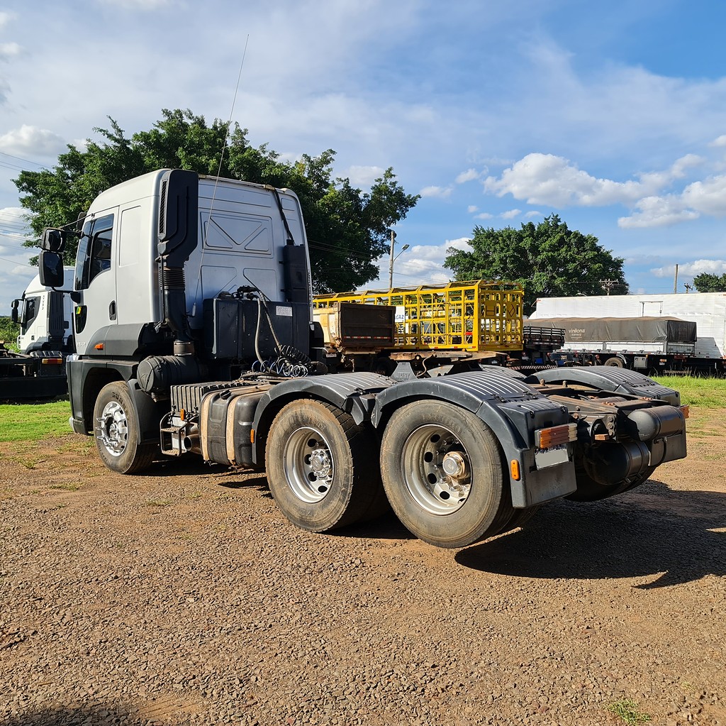 Caminhão FORD CARGO 2842 Cavalo Mecânico ANO 2014 de MegaTruck MS no Mato Grosso do Sul