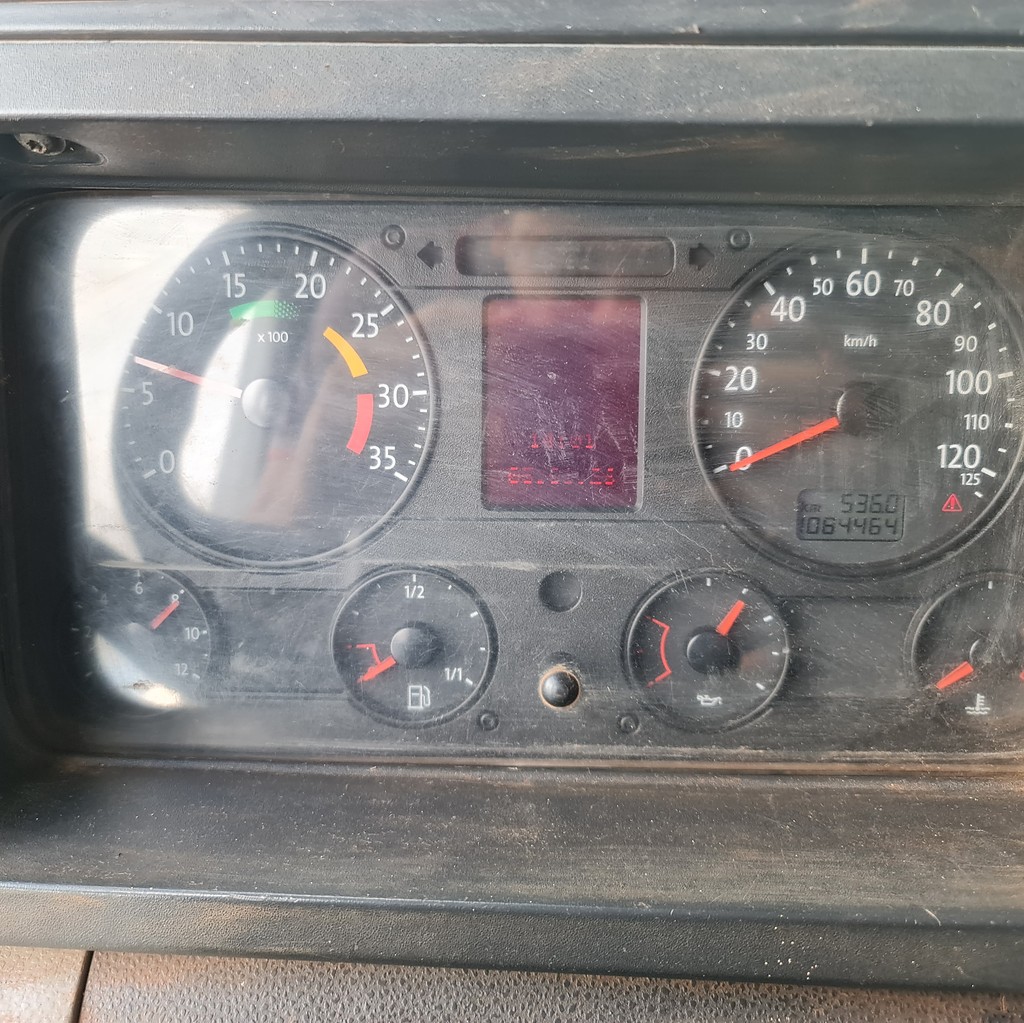 Caminhão VOLKSWAGEN VW 24250 Caçamba Basculante ANO 2006 de MegaTruck MS no Mato Grosso do Sul