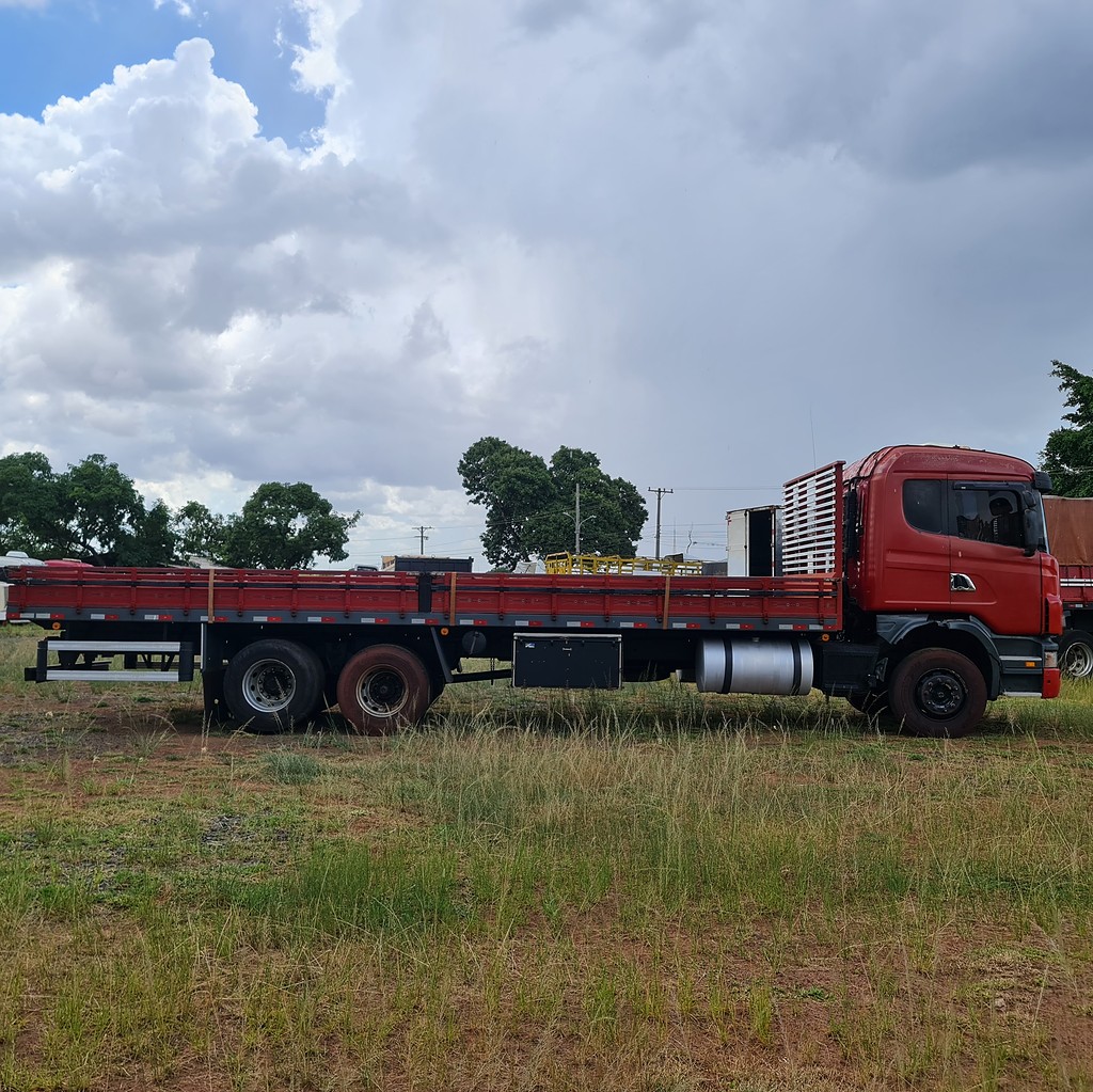 Caminhão SCANIA 380 Carga Seca ANO 2008 de MegaTruck MS no Mato Grosso do Sul