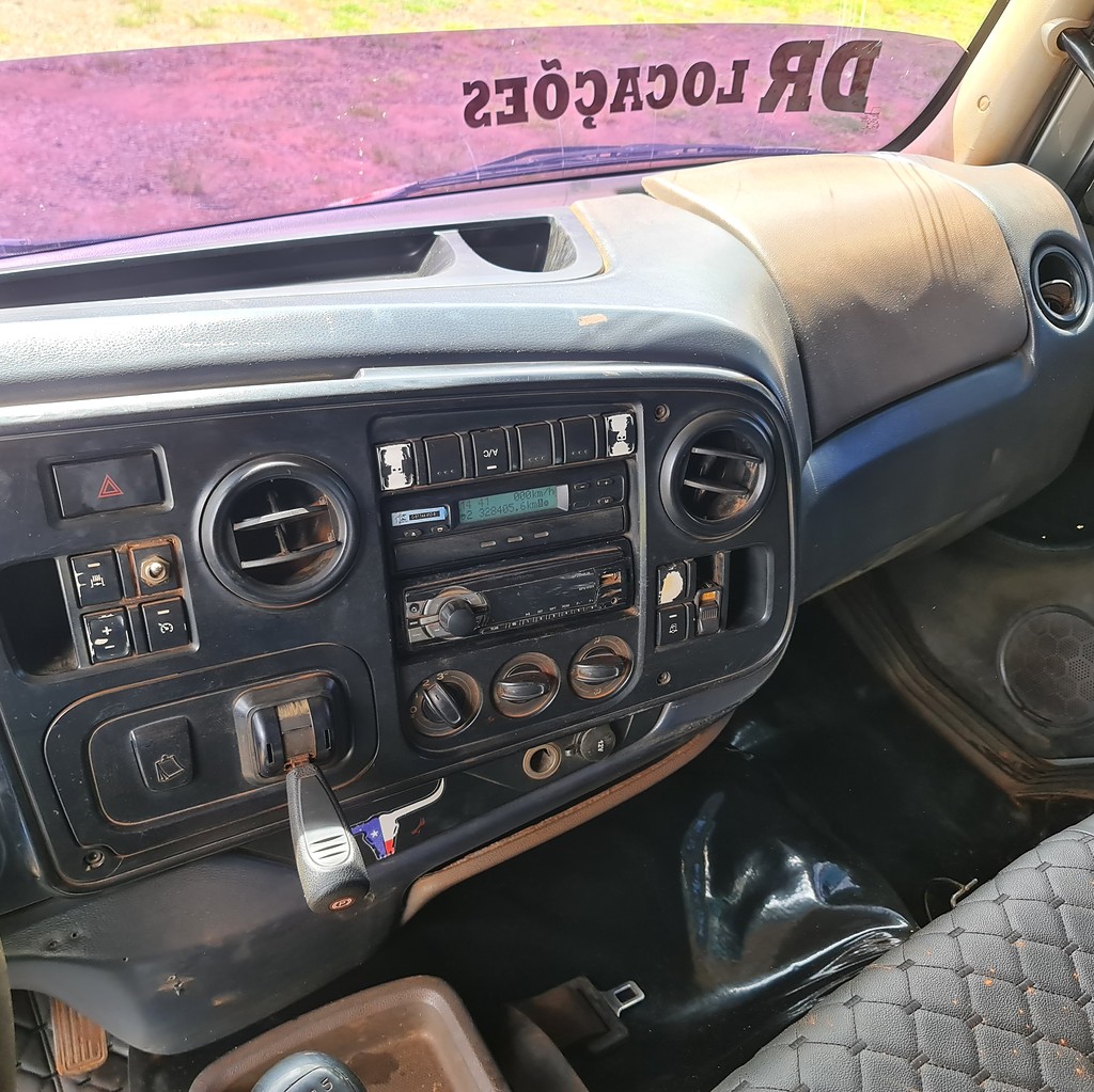 Caminhão FORD CARGO 2423 Caçamba Basculante ANO 2012 de MegaTruck MS no Mato Grosso do Sul