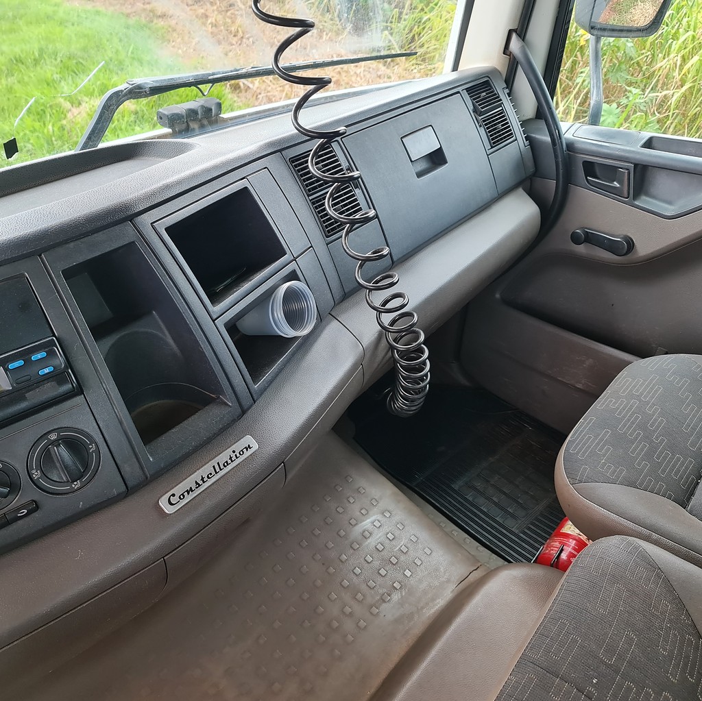 Caminhão VOLKSWAGEN VW 13190 Outras ANO 2013 de MegaTruck MS no Mato Grosso do Sul