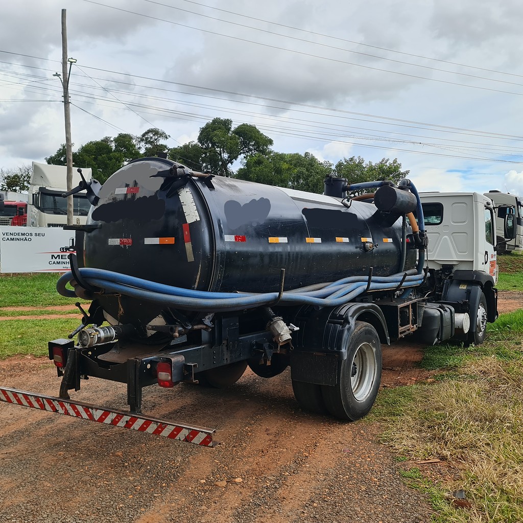 Caminhão VOLKSWAGEN VW 13190 Outras ANO 2013 de MegaTruck MS no Mato Grosso do Sul