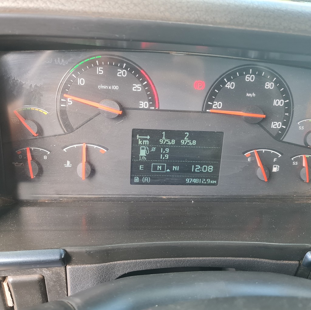 Caminhão VOLVO FH 440 Cavalo Mecânico ANO 2010 de MegaTruck MS no Mato Grosso do Sul