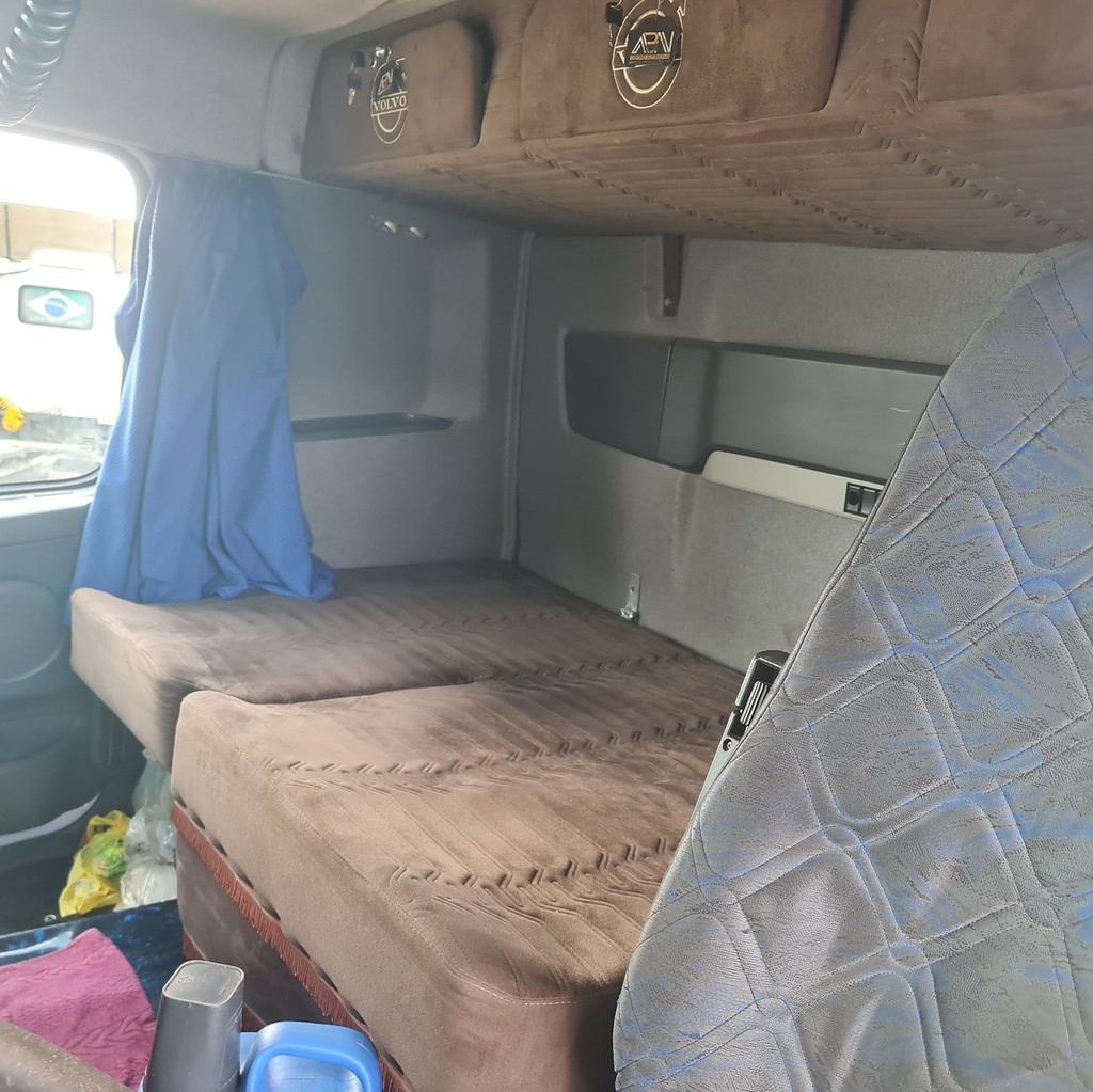 Caminhão VOLVO FH 440 Cavalo Mecânico ANO 2010 de MegaTruck MS no Mato Grosso do Sul