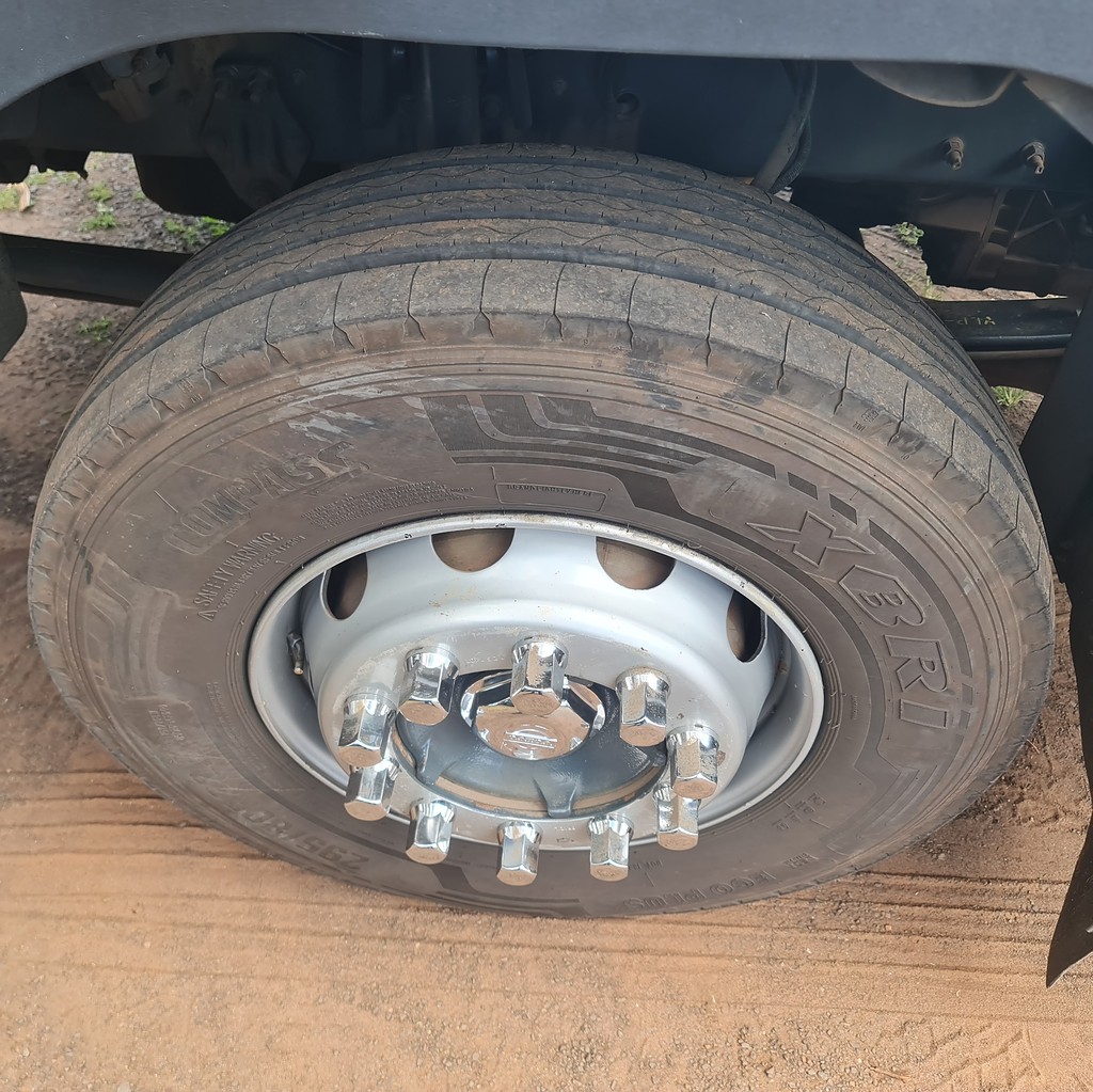 Caminhão VOLVO FH 440 Cavalo Mecânico ANO 2010 de MegaTruck MS no Mato Grosso do Sul