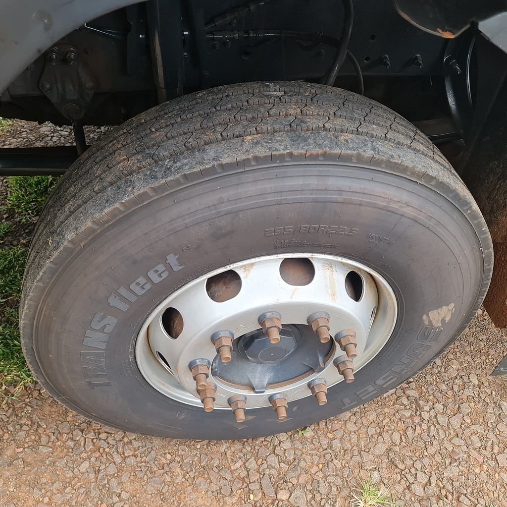 Caminhão VOLVO FM 370 Cavalo Mecânico ANO 2013 de MegaTruck MS no Mato Grosso do Sul