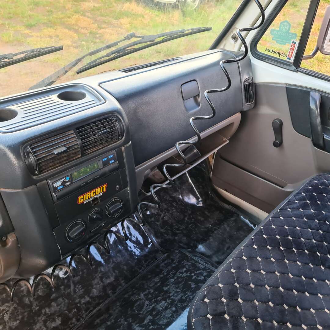 Caminhão VOLKSWAGEN VW 8160 Baú Furgão ANO 2013 de MegaTruck MS no Mato Grosso do Sul