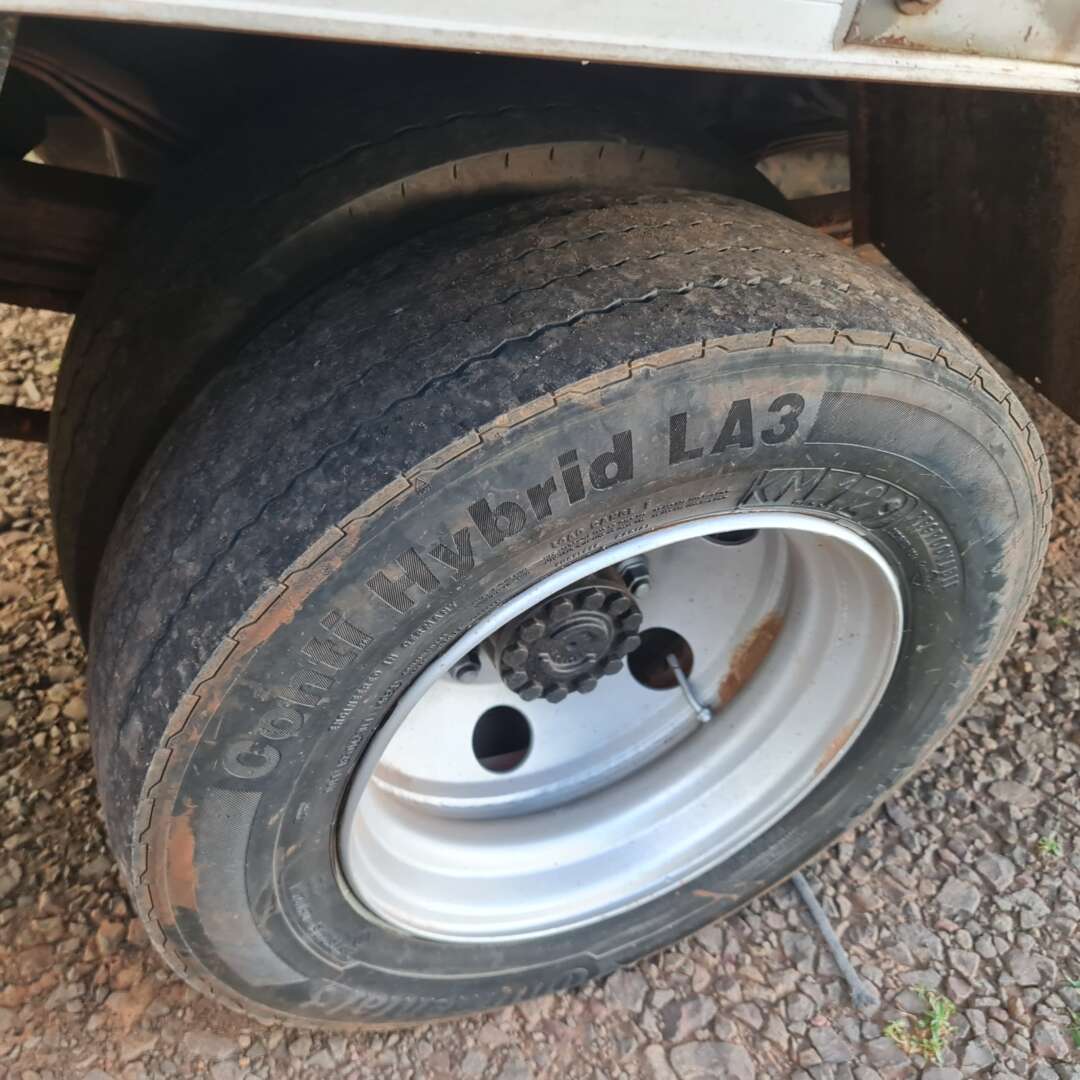 Caminhão VOLKSWAGEN VW 8160 Baú Furgão ANO 2013 de MegaTruck MS no Mato Grosso do Sul