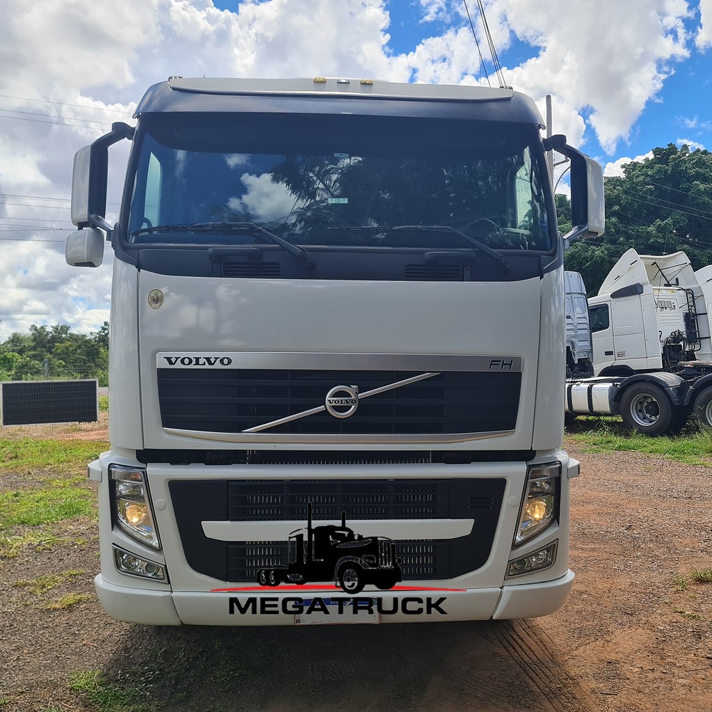 Caminhão VOLVO FH 440 Cavalo Mecânico ANO 2010 de MegaTruck MS no Mato Grosso do Sul