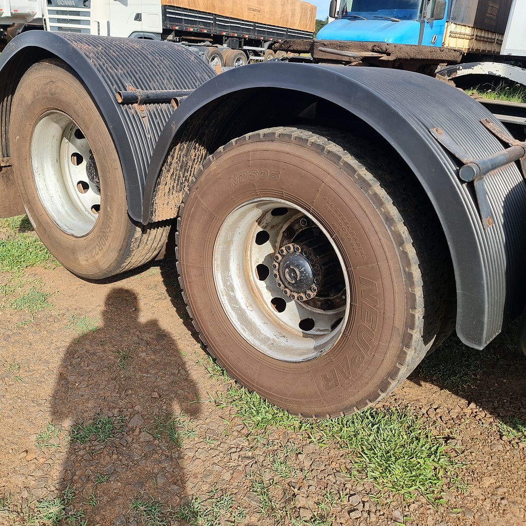 Caminhão IVECO STRALIS 380 Cavalo Mecânico ANO 2010 de MegaTruck MS no Mato Grosso do Sul