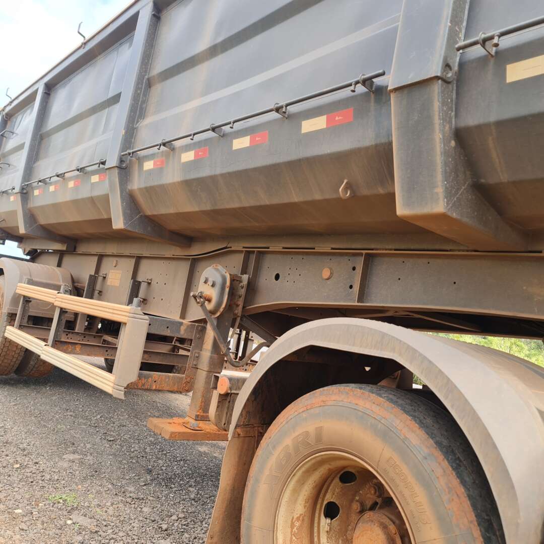 Carreta RODOTREM BASCULANTE Aizi ANO 2020 6 Eixos de MegaTruck MS no Mato Grosso do Sul
