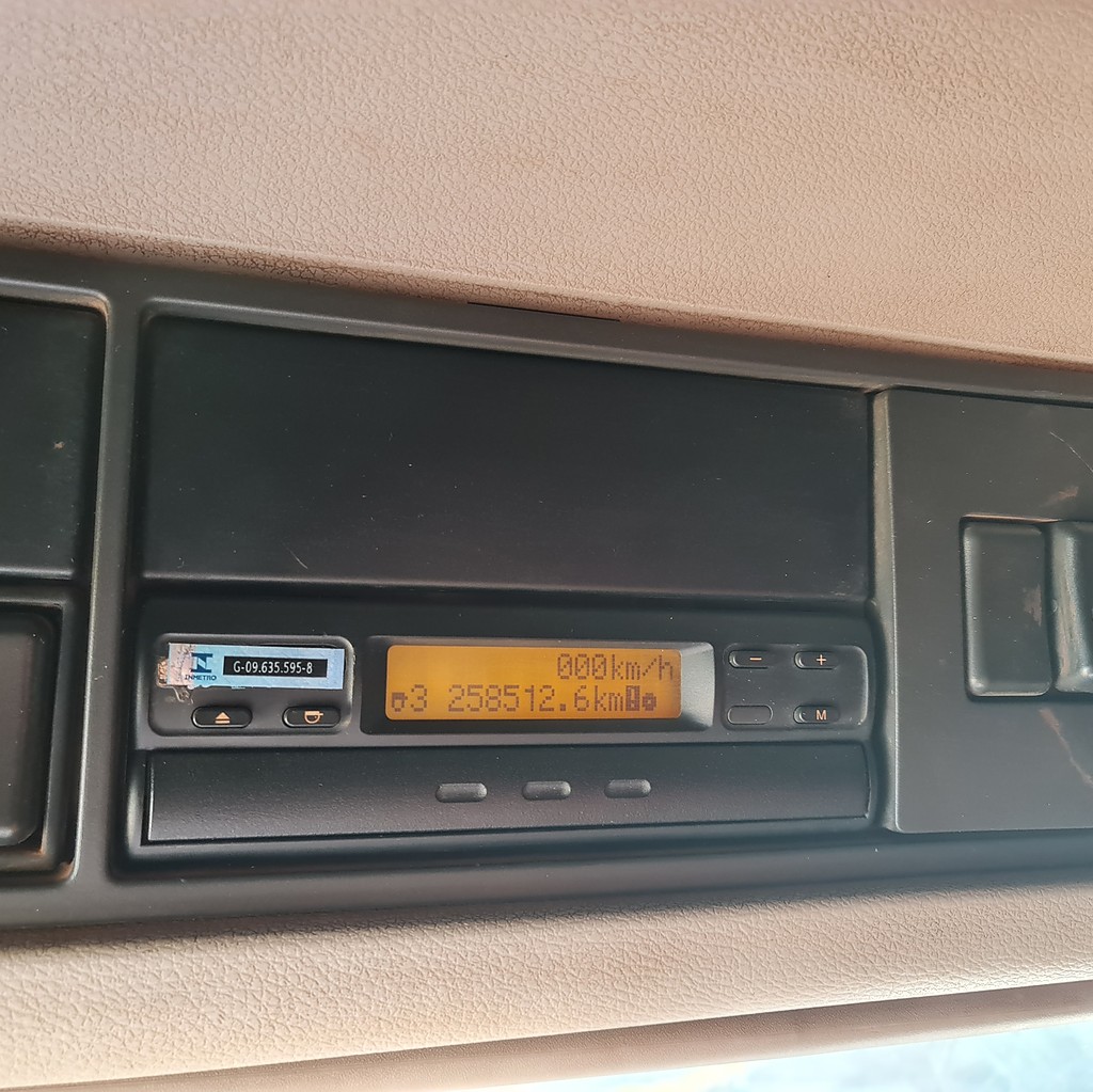 Caminhão VOLVO FH 440 Cavalo Mecânico ANO 2010 de MegaTruck MS no Mato Grosso do Sul