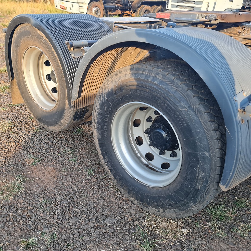 Caminhão VOLVO FH 440 Cavalo Mecânico ANO 2010 de MegaTruck MS no Mato Grosso do Sul